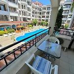 Dkapartments Chateau Valon Lägenhet Slăntjev Brjag