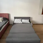 Lägenhet Dkapartments Chateau Valon *