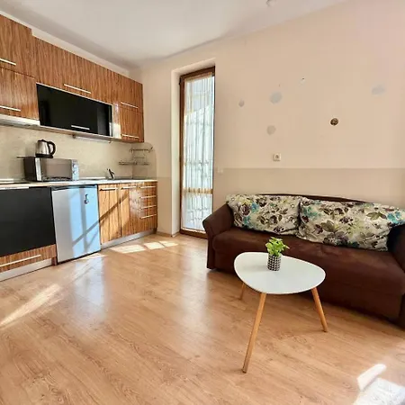 Lägenhet Dkapartments Chateau Valon Slăntjev Brjag